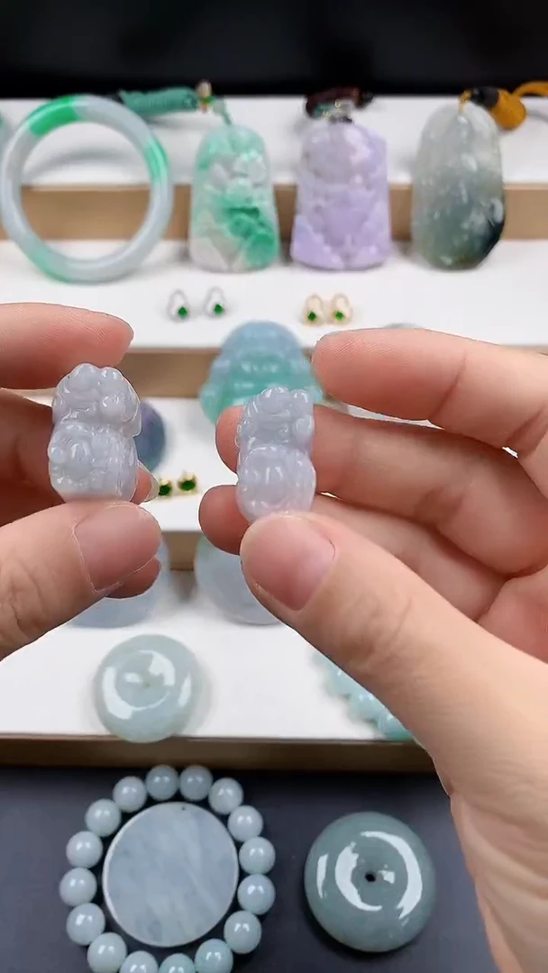 颈饰未镶嵌翡翠天然翡翠吊坠挂件