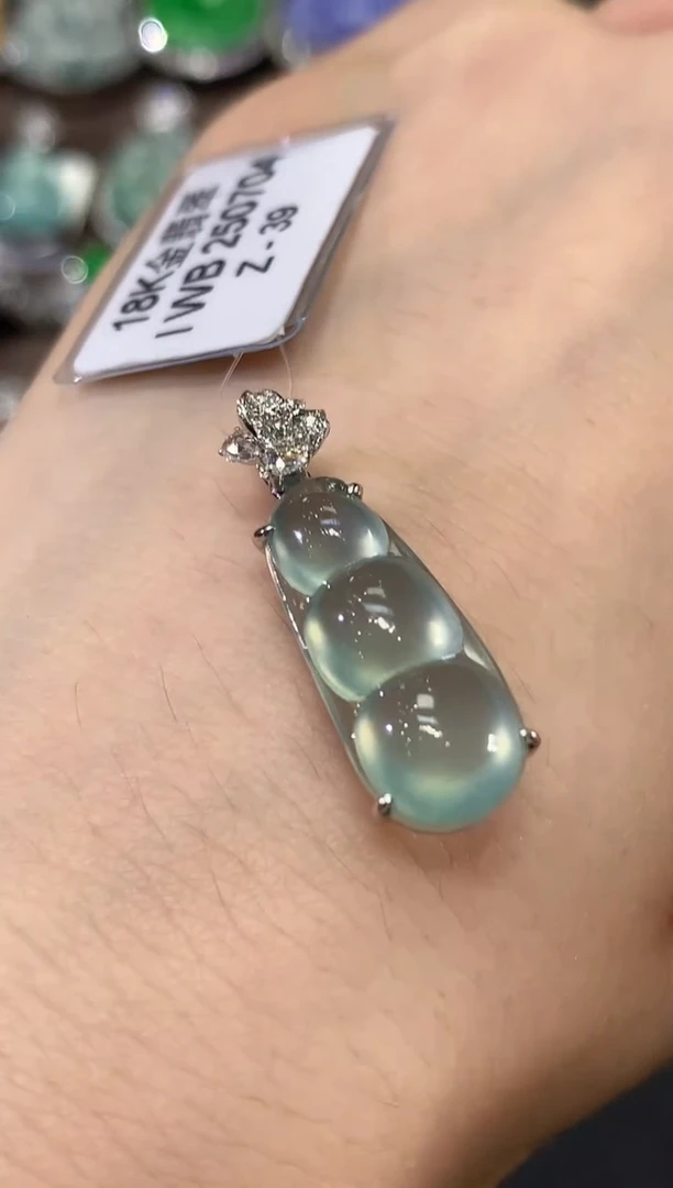 吊坠(不含链)18K金镶嵌翡翠夏日珠宝B39