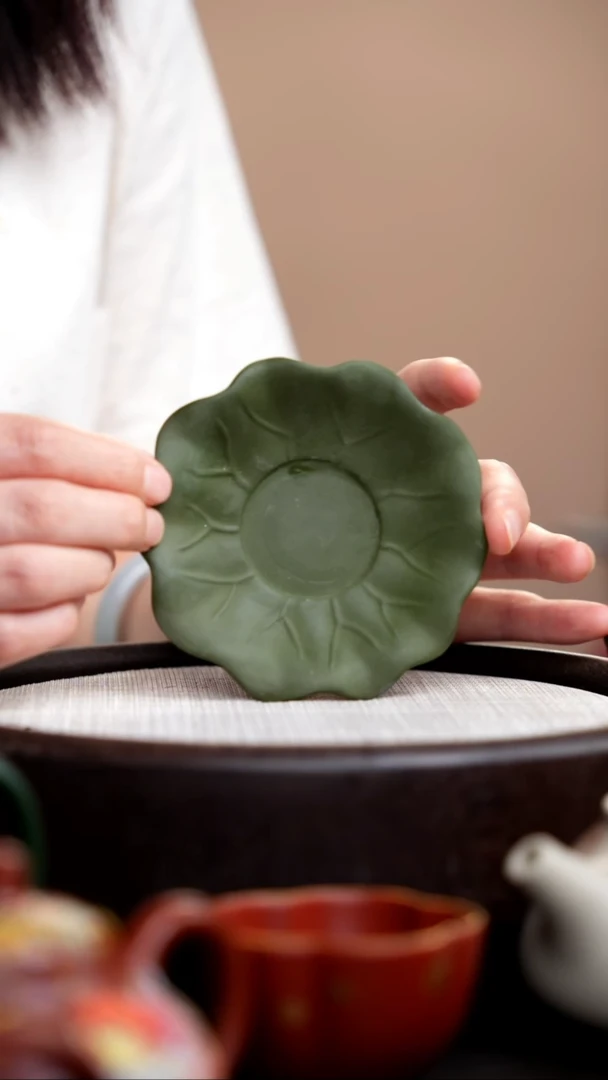茶壶紫砂民国绿荷叶杯垫