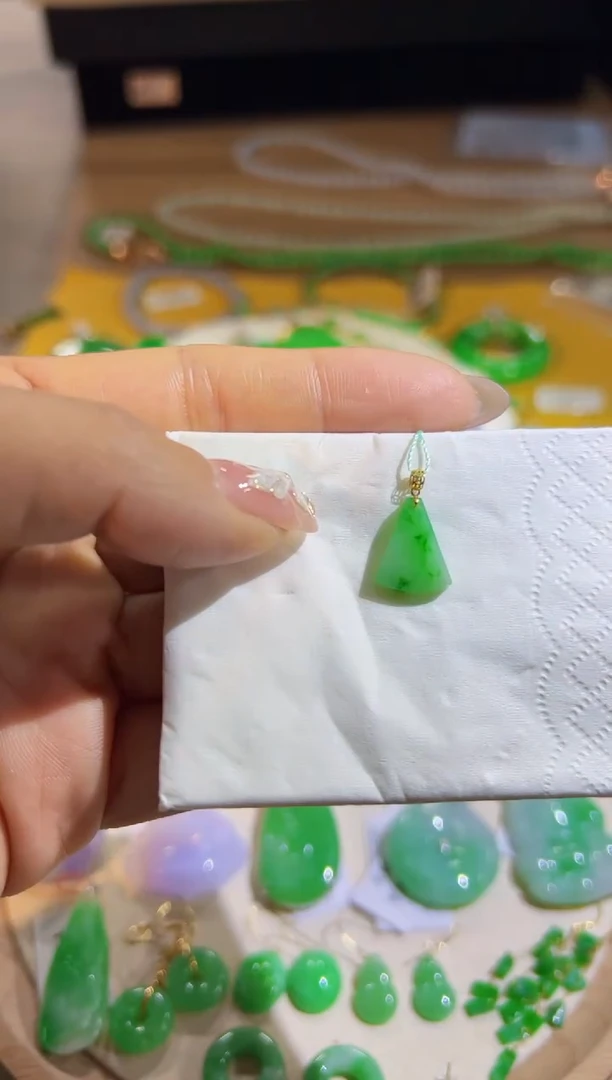 【闪购商品】翡翠颈饰18K金镶嵌Q缅料A货翡翠/支持复检/一件