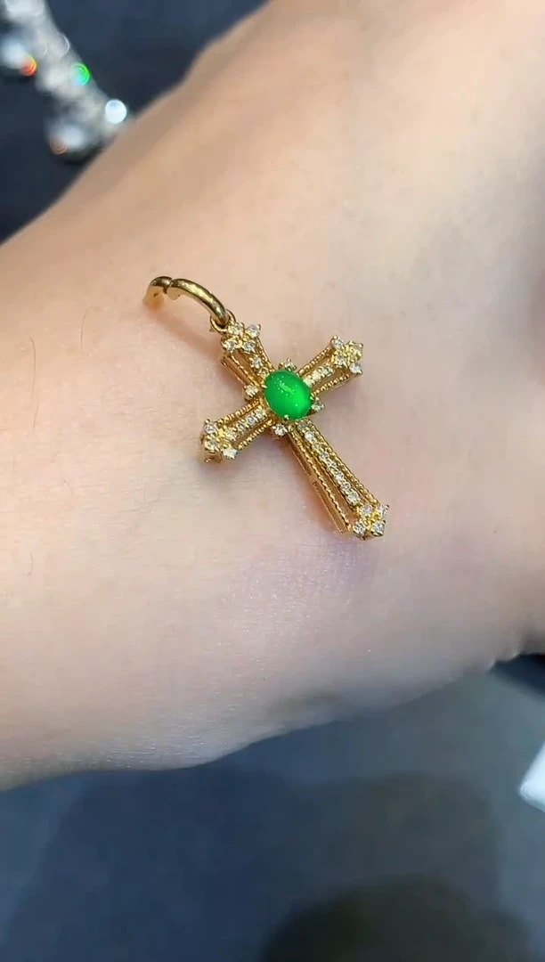 吊坠(不含链)18K金镶嵌翡翠LF多样性发其一