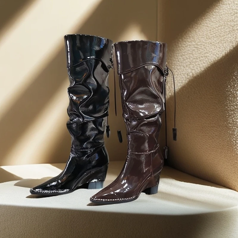 101-5秋冬新款高筒靴女尖头粗跟显瘦骑士靴