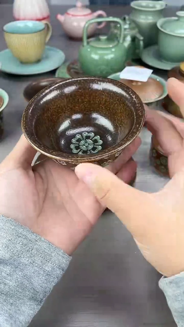 青瓷仓储福利清仓