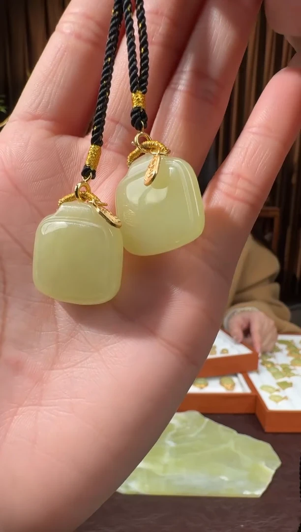 颈饰未镶嵌和田玉44冰冰12.12多样性拍一发一