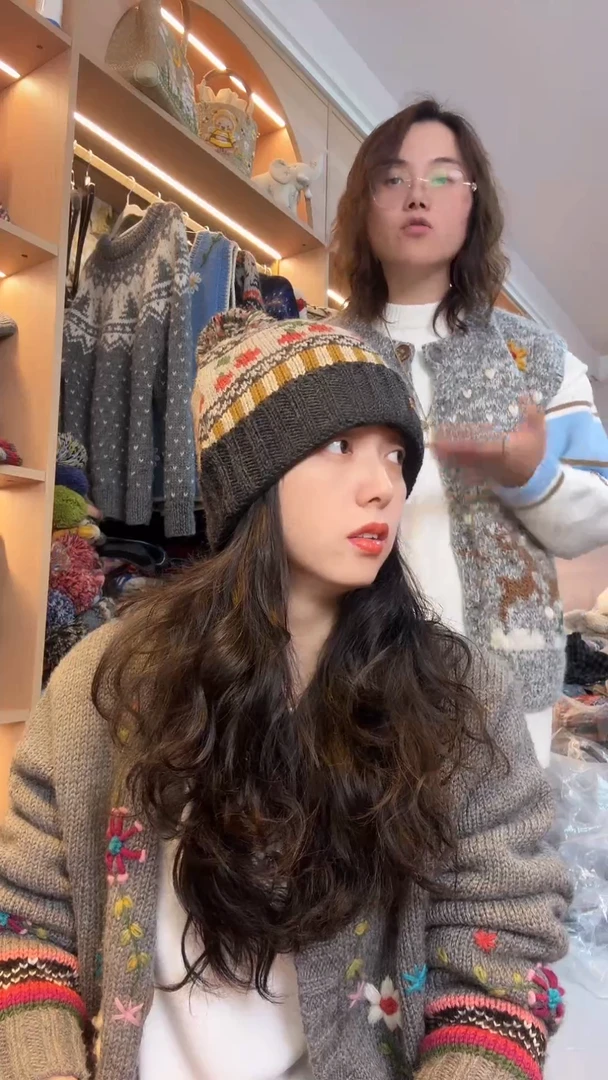 羊毛美利奴灰色殷桃翻遍单球