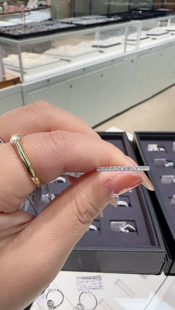 【闪购商品】实验室培育钻石18K金镶嵌排戒0.26ct