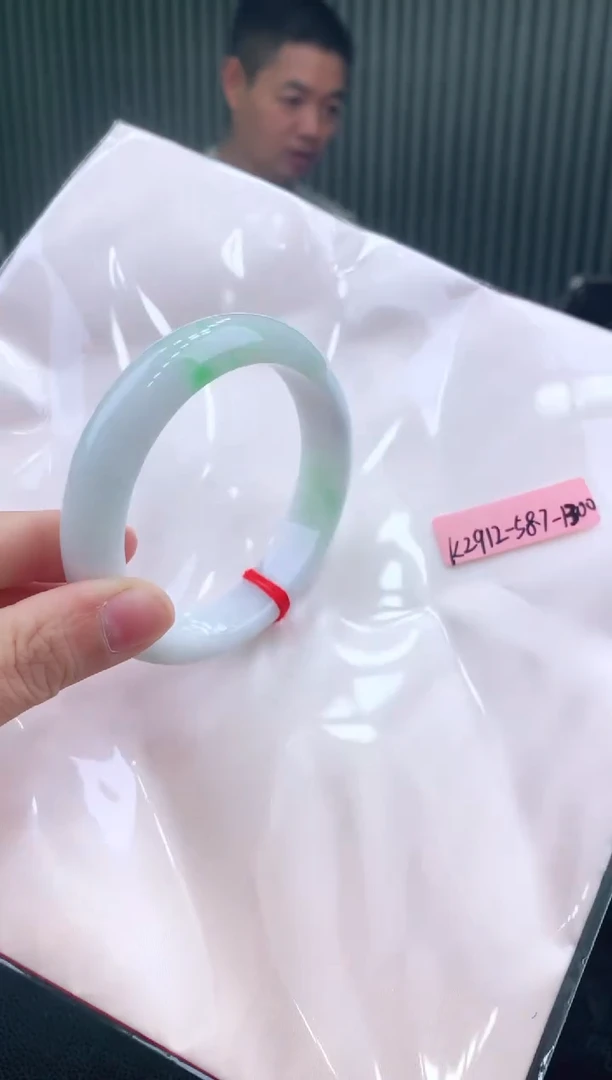 未镶嵌手镯翡翠111