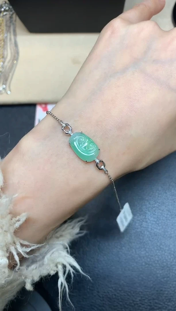 【闪购商品】翡翠手链18K金镶嵌【无鉴赏期多样性发其一