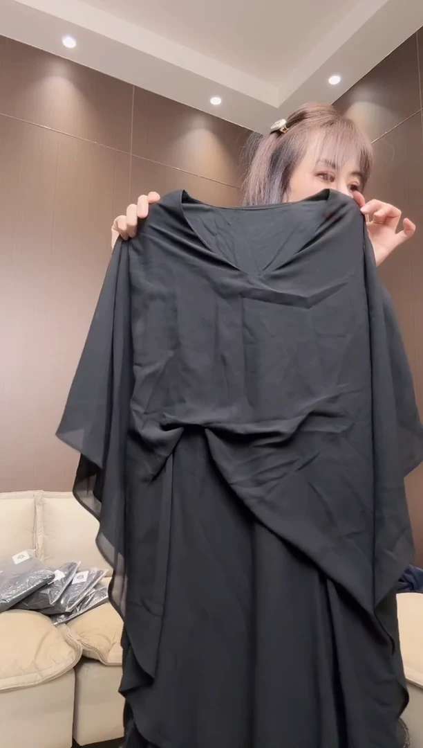 露肩连衣裙S码大漂亮