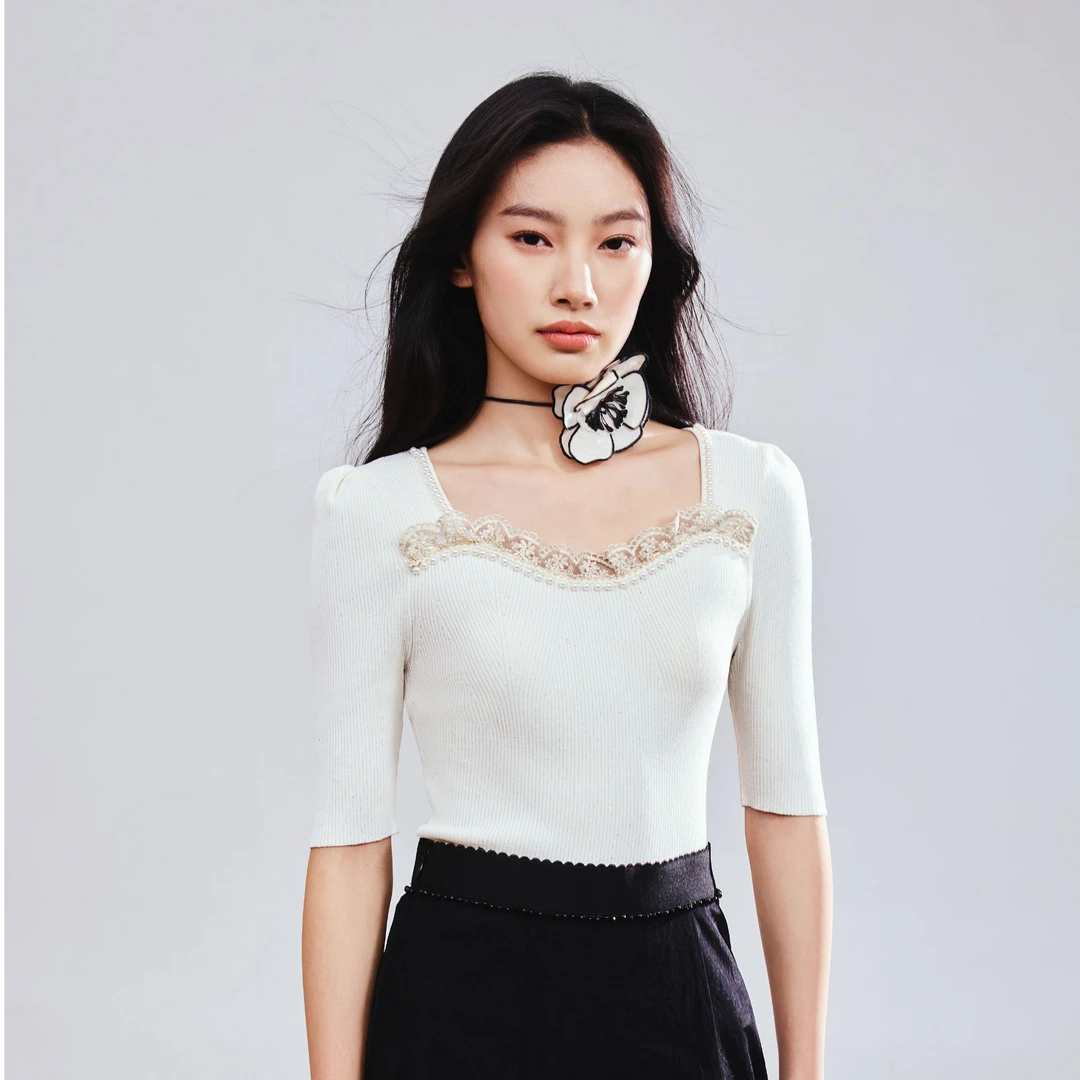 MAXRIENY2025年春夏新款宫廷复古感蕾丝针织衫白色修身优雅高级感