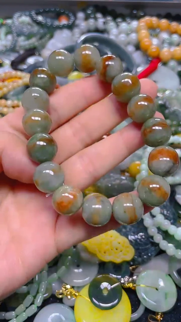 颈饰未镶嵌翡翠13mm/ H /翡翠A货，一件也是批发价