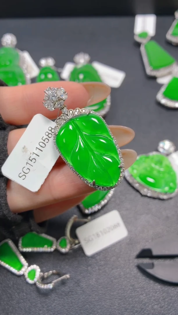 吊坠(不含链)银S925镶嵌翡翠1