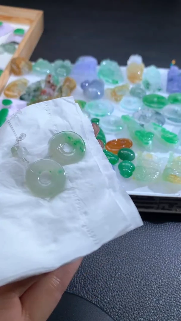 【闪购商品】定制翡翠未镶嵌翡翠