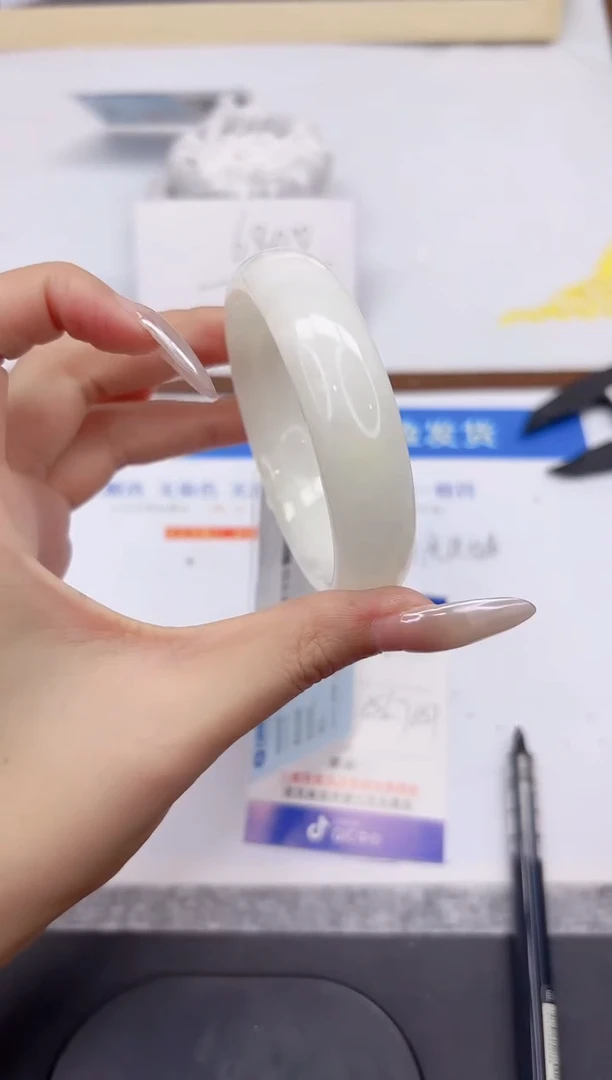 未镶嵌手镯和田玉L131-56.7