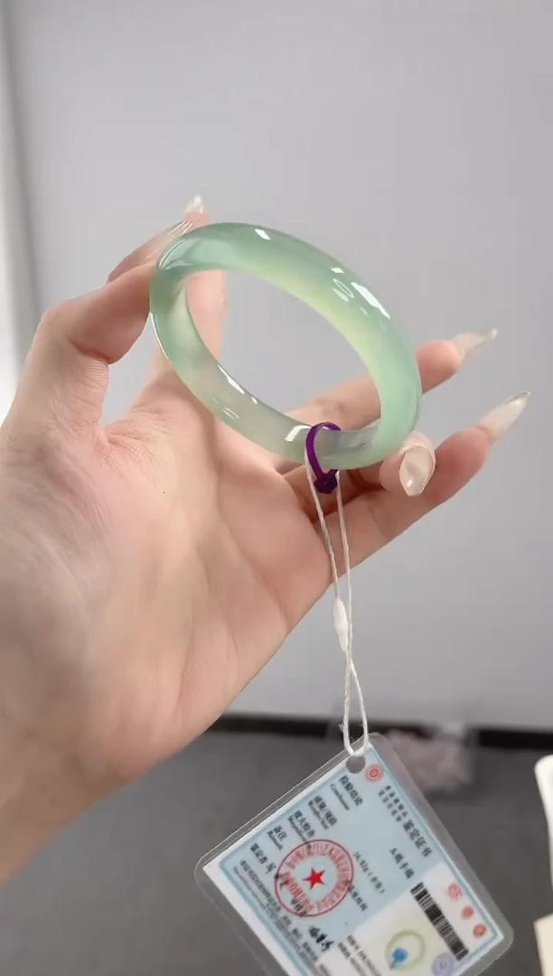 玛瑙/玉髓手镯未镶嵌55-56圈