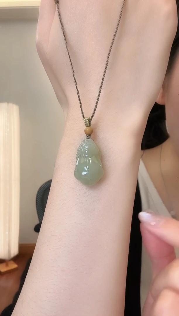 【闪购商品】和田玉吊坠(赠链)未镶嵌高冰晴水厚装大貔貅