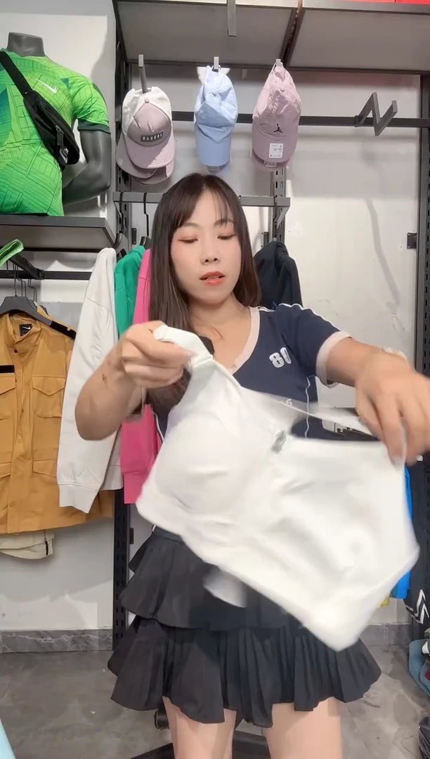 1553编码 瑕疵款直播间过款为准 尺码L