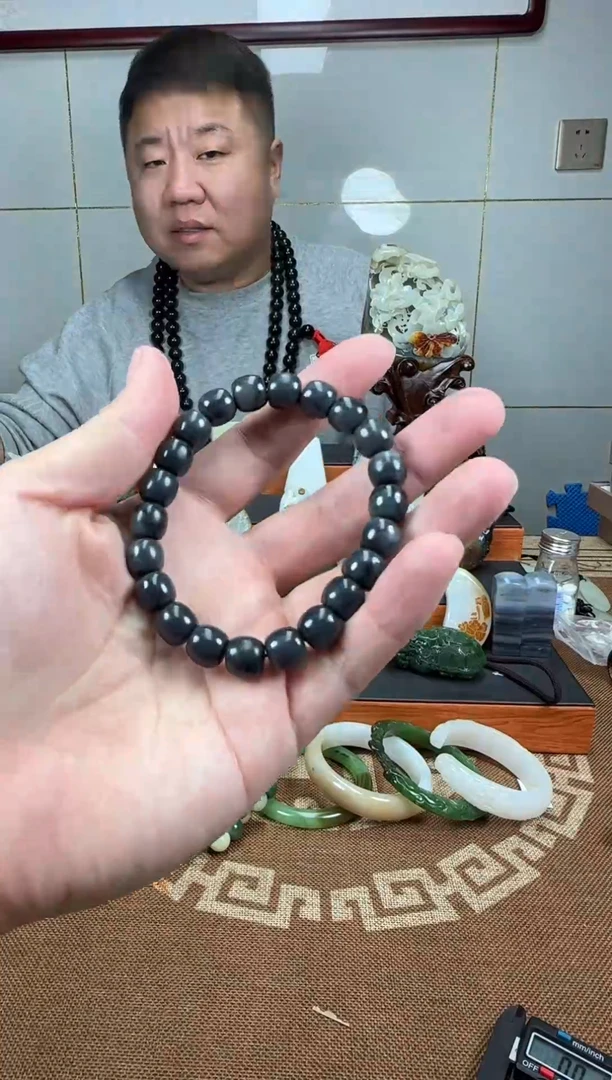 颈饰未镶嵌和田玉和田玉