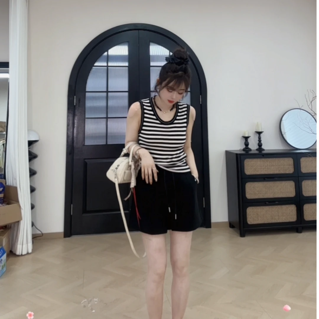 YX七BX202503195圆领针织无袖上衣休闲百搭时尚