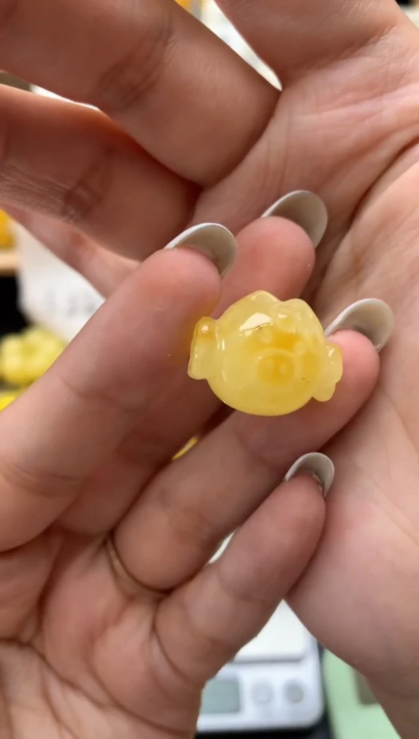 琥珀未镶嵌珠宝奇石067琥珀蜜蜡微瑕