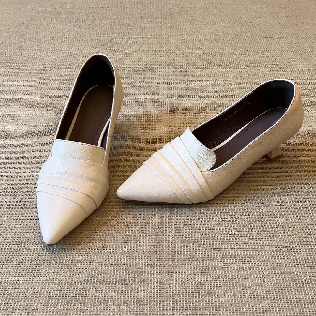 RubyL/5cm时尚简约气质褶皱百搭舒适一脚蹬尖头中口细跟单鞋女款