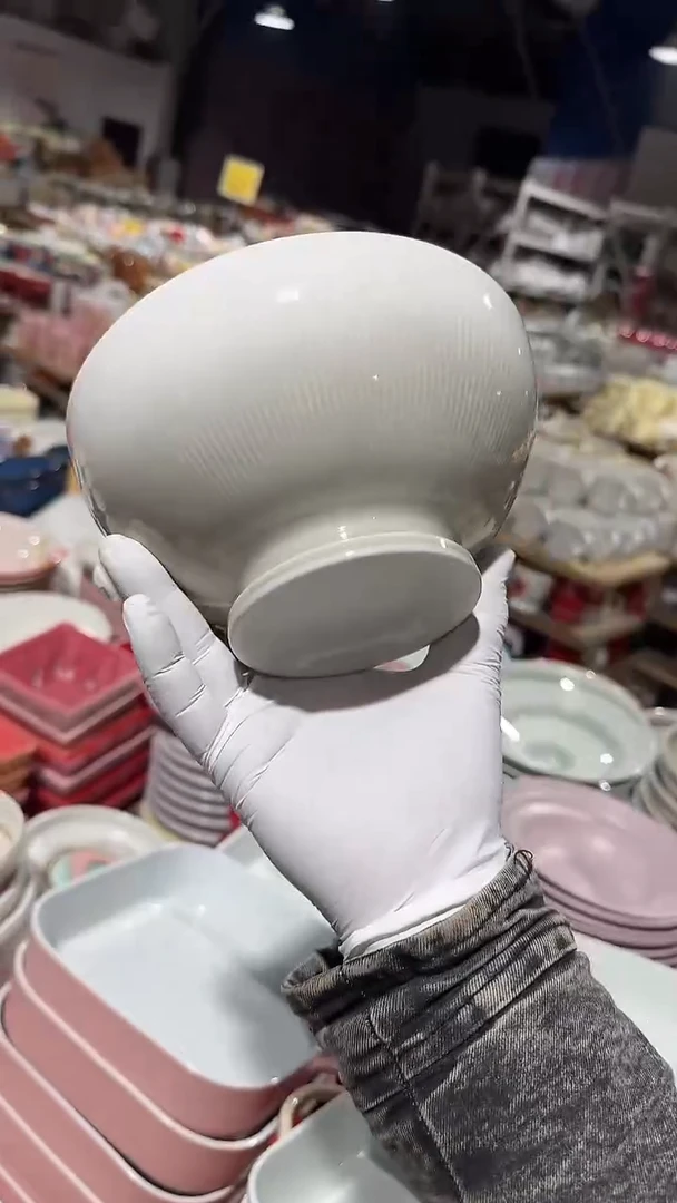 陶瓷条纹胖胖面碗微瑕 凑满20元包邮