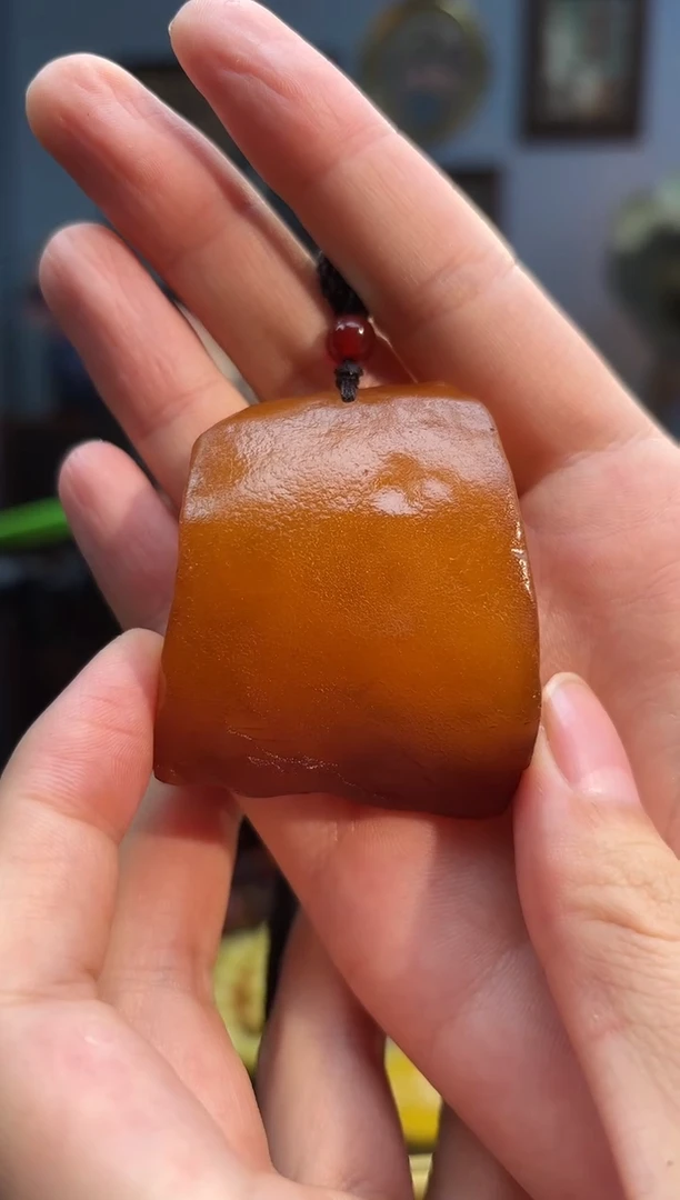 琥珀颈饰未镶嵌吊坠