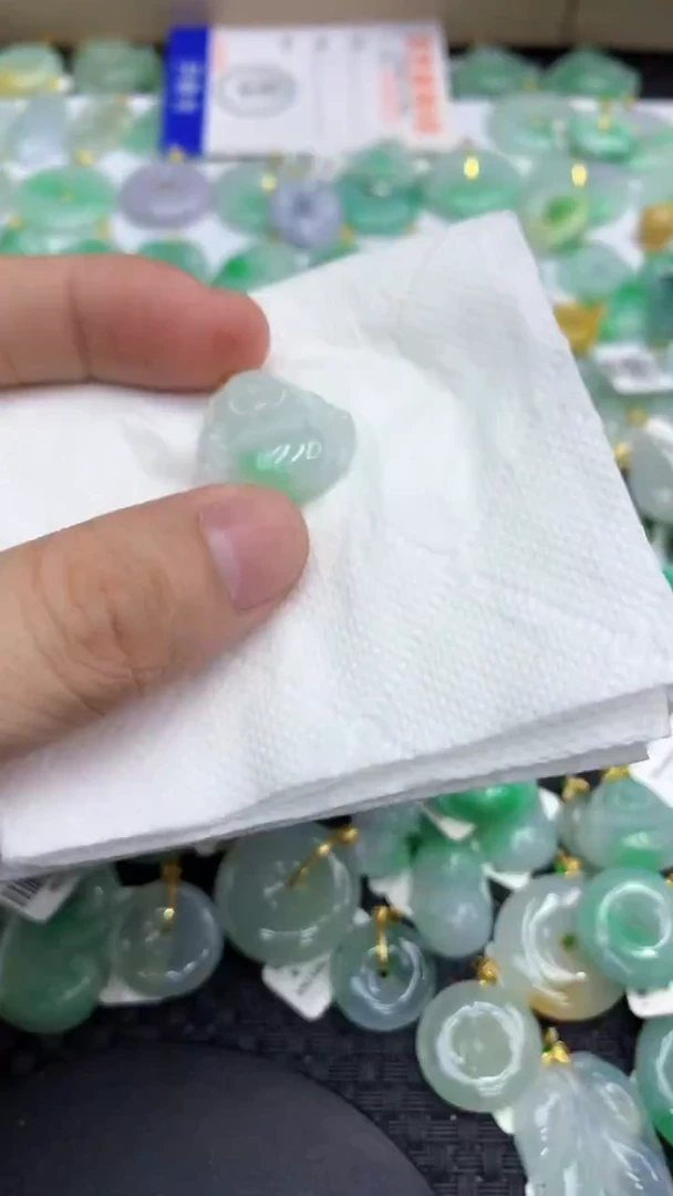 颈饰18K金镶嵌翡翠天然缅甸A货翡翠
