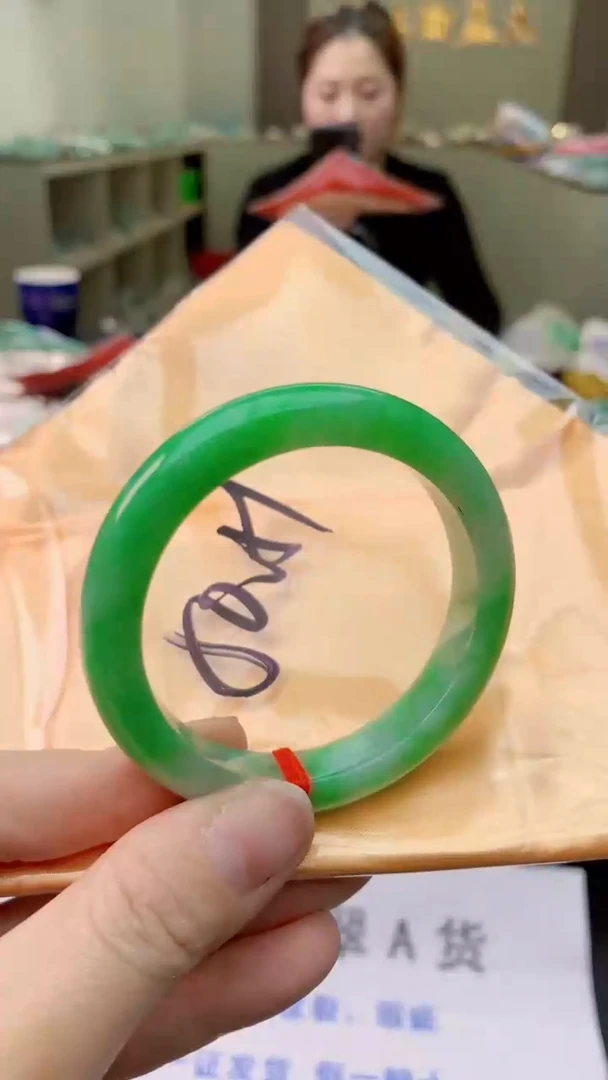 【闪购商品】翡翠手镯未镶嵌0078966321
