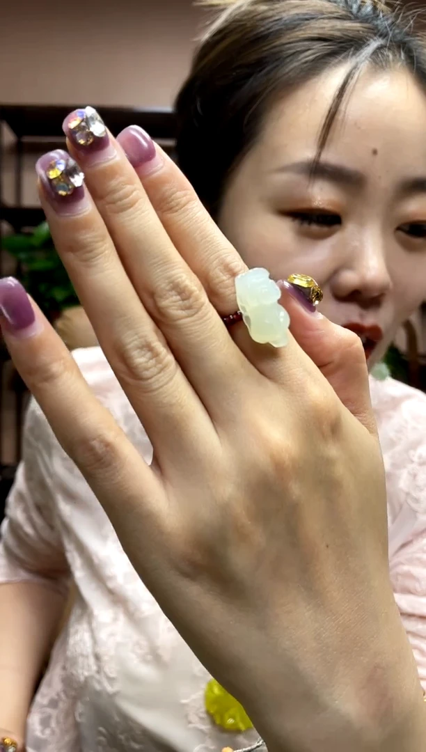 岫玉未镶嵌戒指多样性发货其中发一