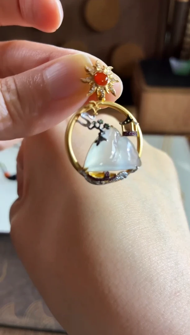 吊坠(不含链)18K金镶嵌翡翠吊坠