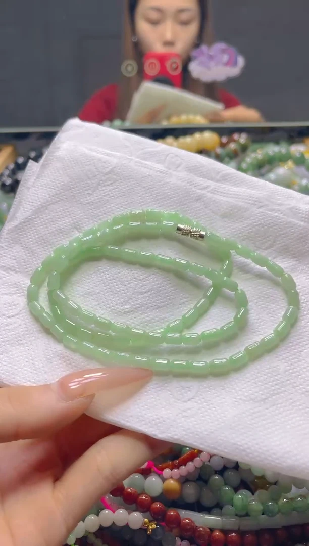 颈饰未镶嵌翡翠4MM