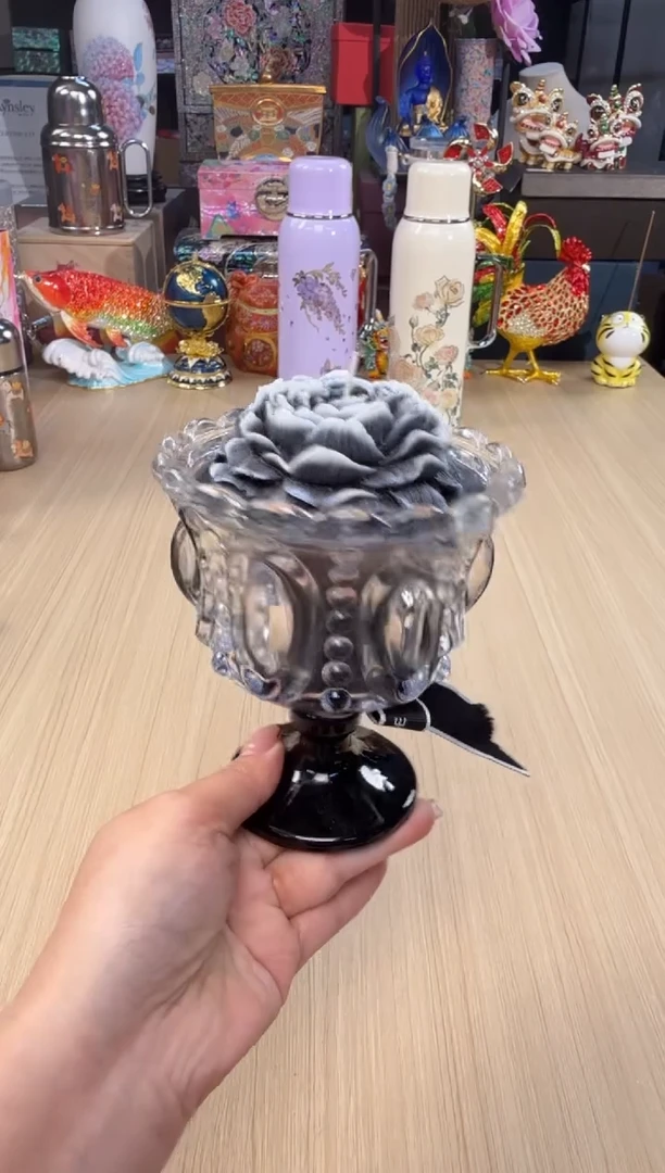 78山茶花香薰蜡烛-乌木玫瑰