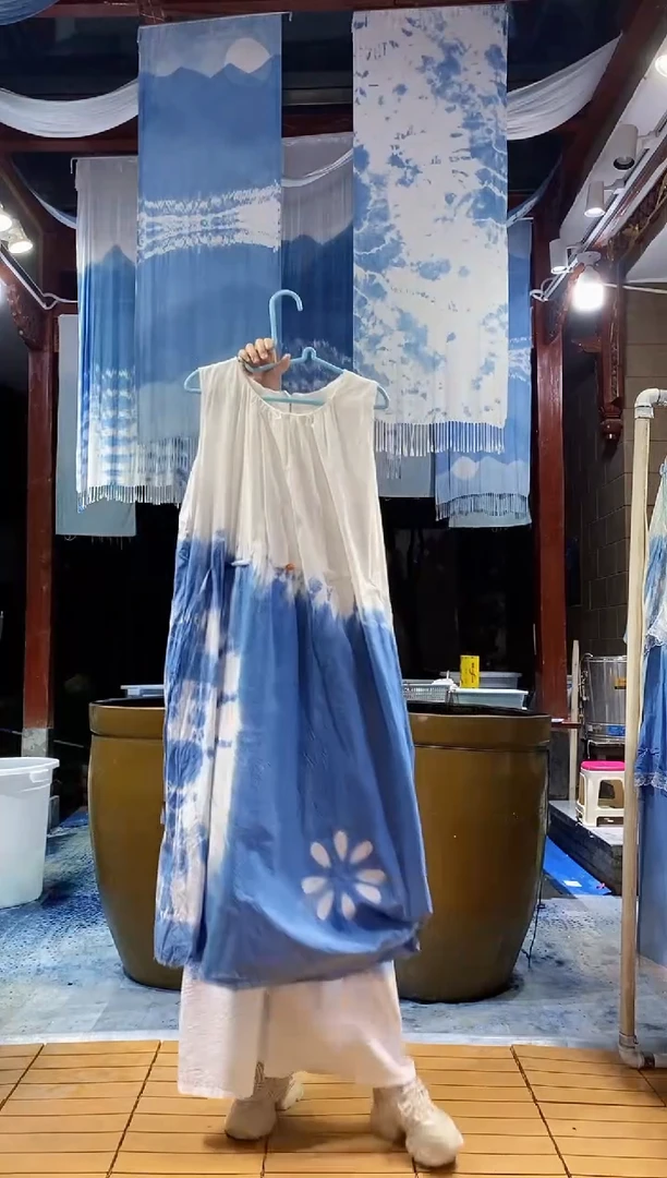 云浅蓝深 扎染服装   腰部木珠背心裙