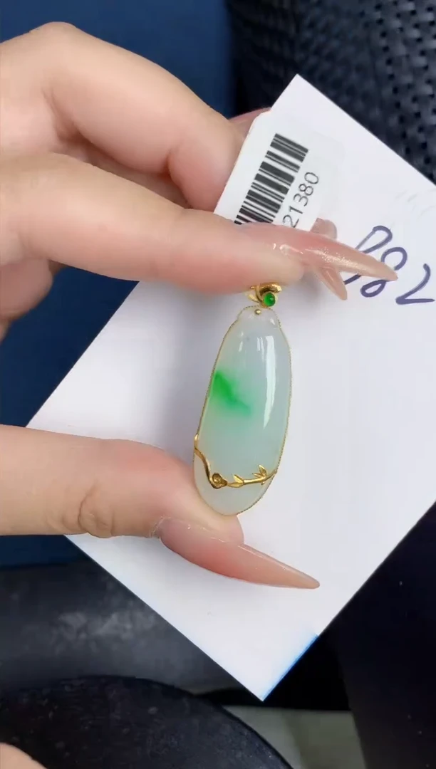 【闪购商品】翡翠颈饰18K金镶嵌000000000