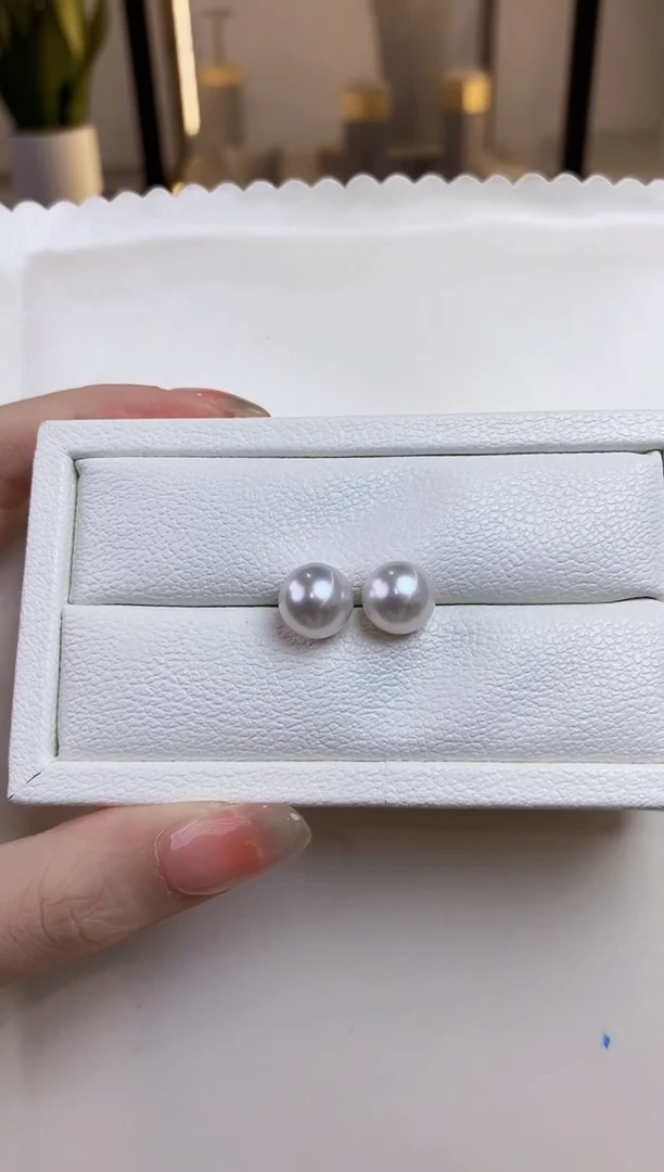 18K金镶嵌海水珍珠耳饰10-11澳白珍珠耳饰