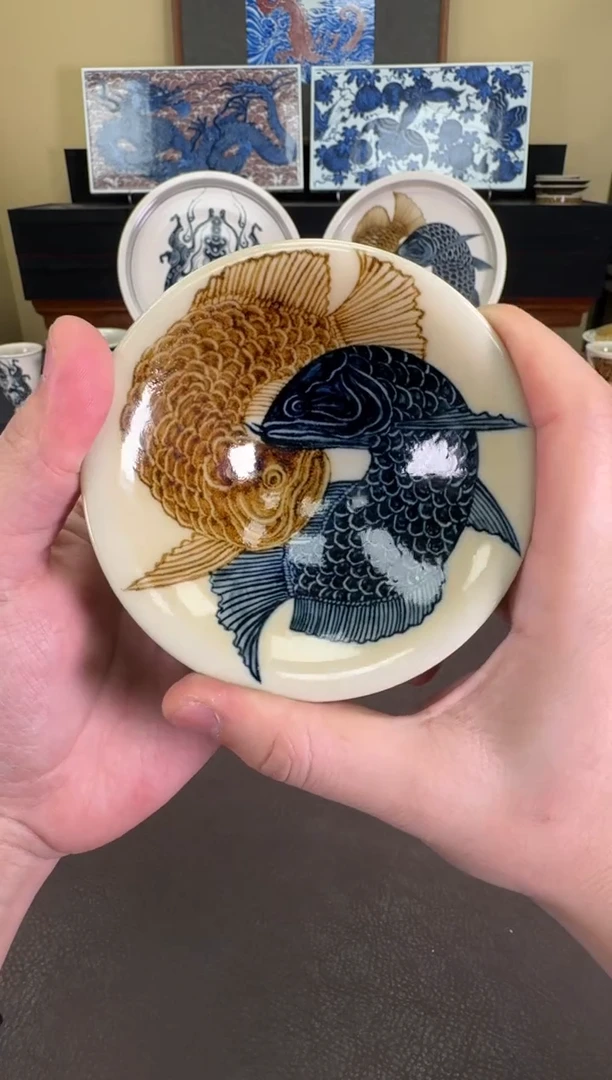 【闪购商品】二号釉金龙鱼纹斗笠杯