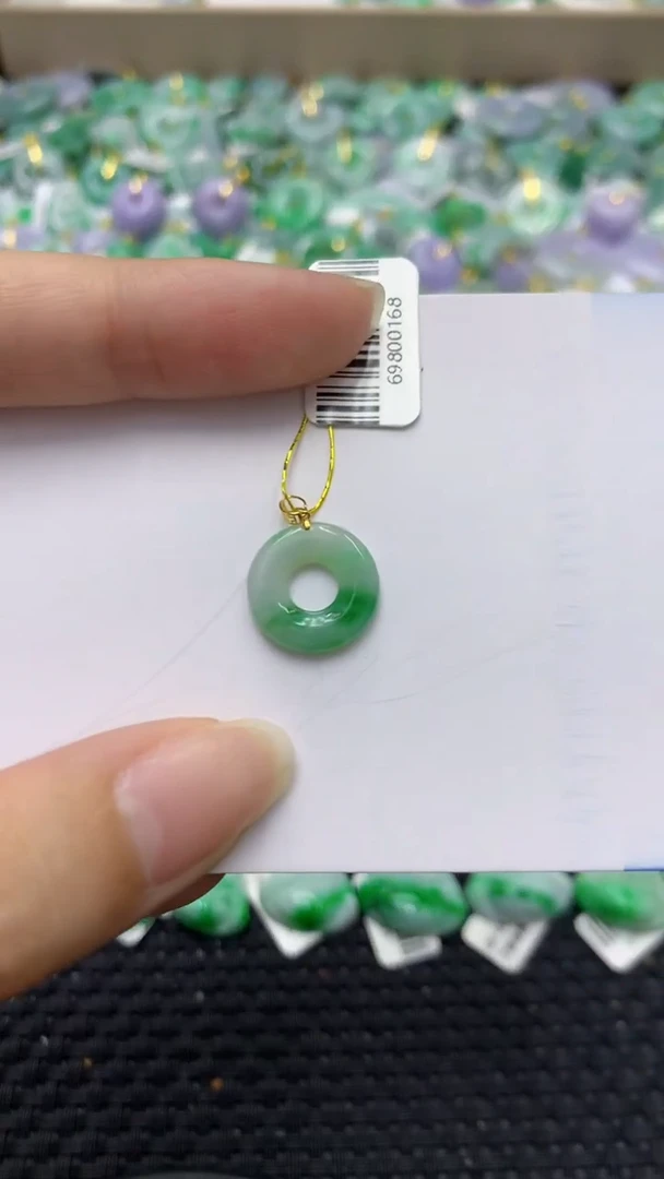 翡翠18K金镶嵌颈饰天然缅甸翡翠A货