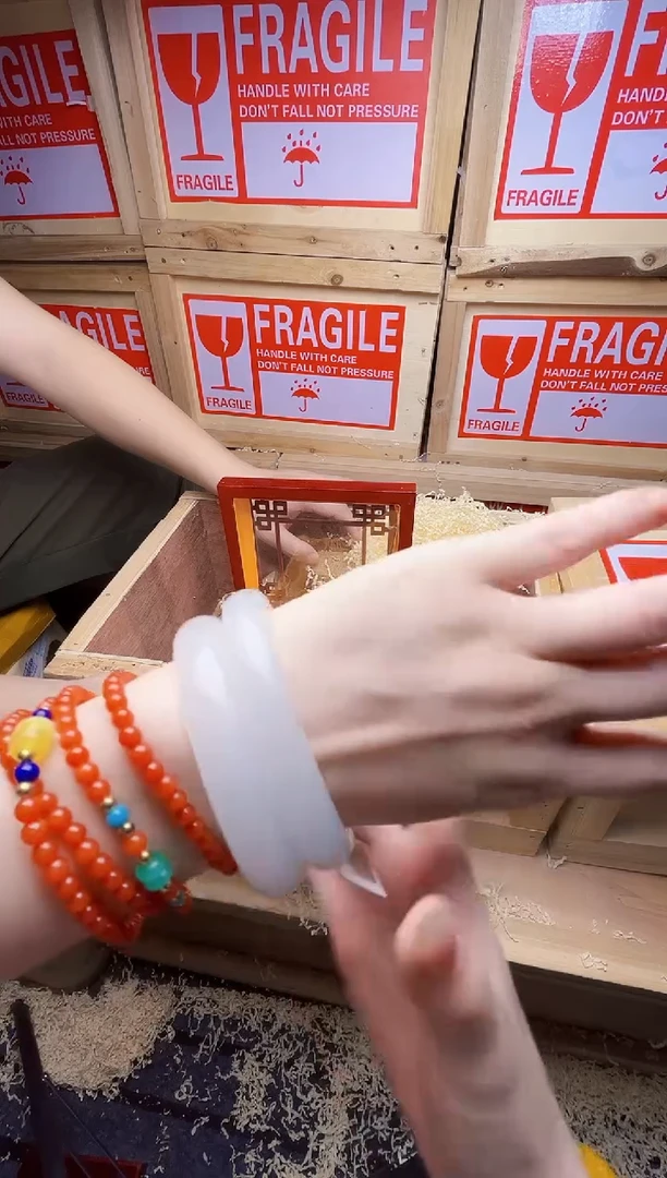 825精品手串 无礼盒