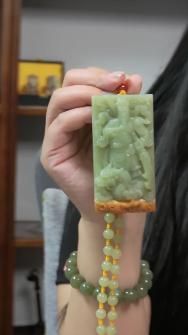 颈饰未镶嵌和田玉关公