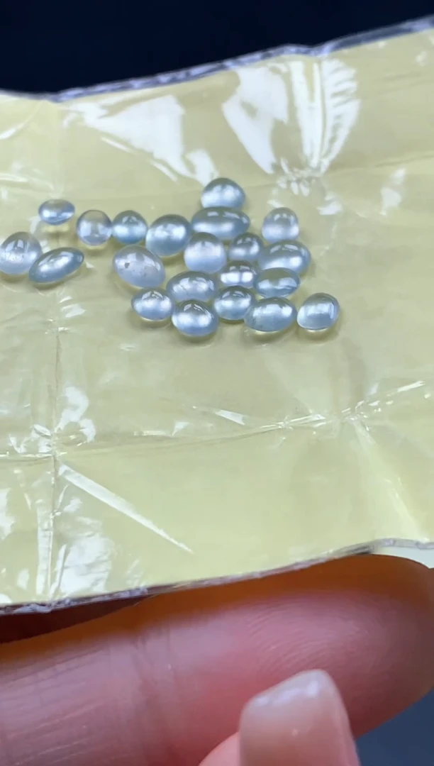 翡翠裸石未镶嵌天然翡翠蛋面56