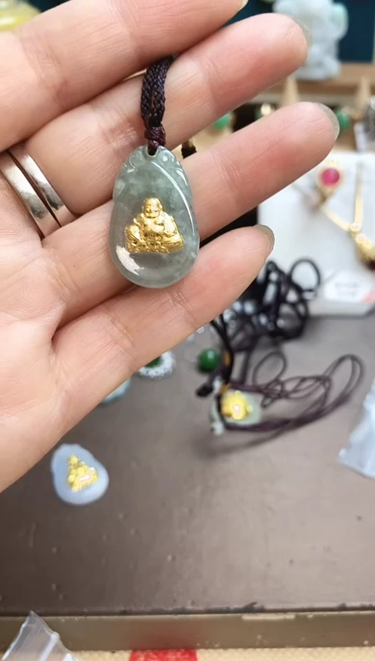 颈饰未镶嵌翡翠佛公吊坠