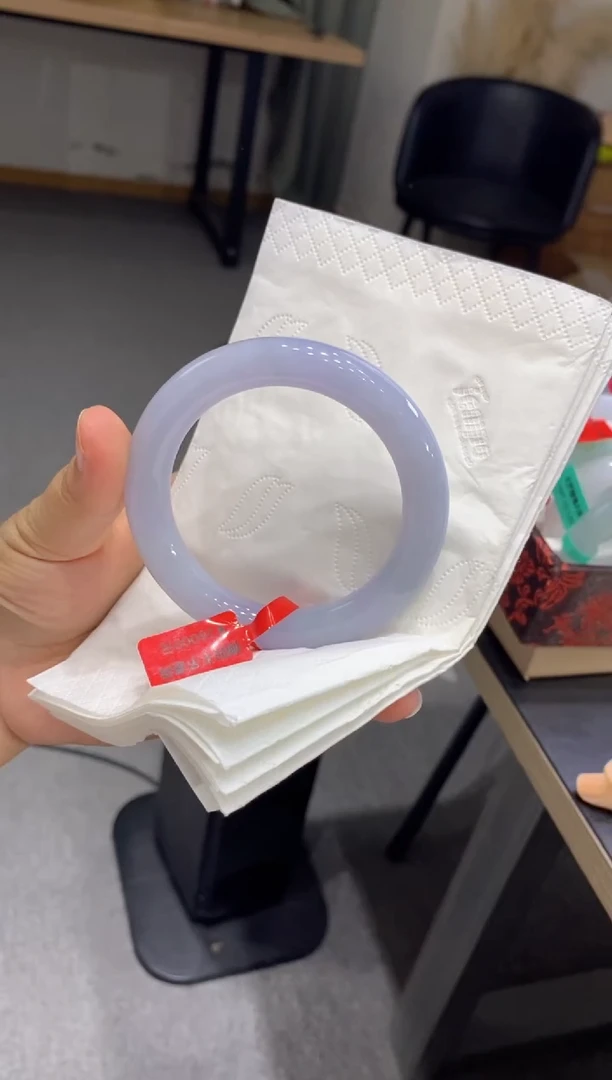 翡翠手镯未镶嵌多人0009325