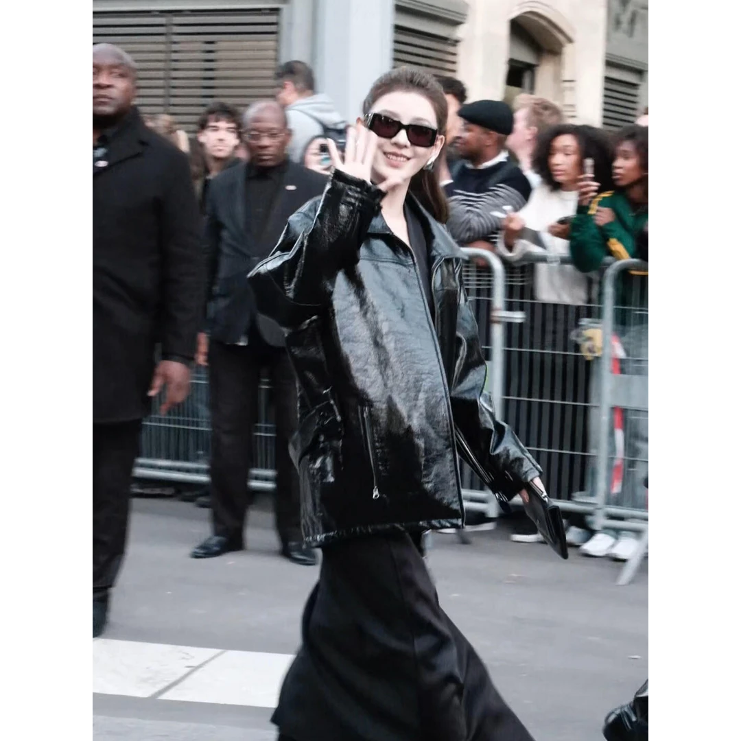 张予曦同款巴黎时装周高级感复古机车宽松夹克外套搭设计感连衣裙