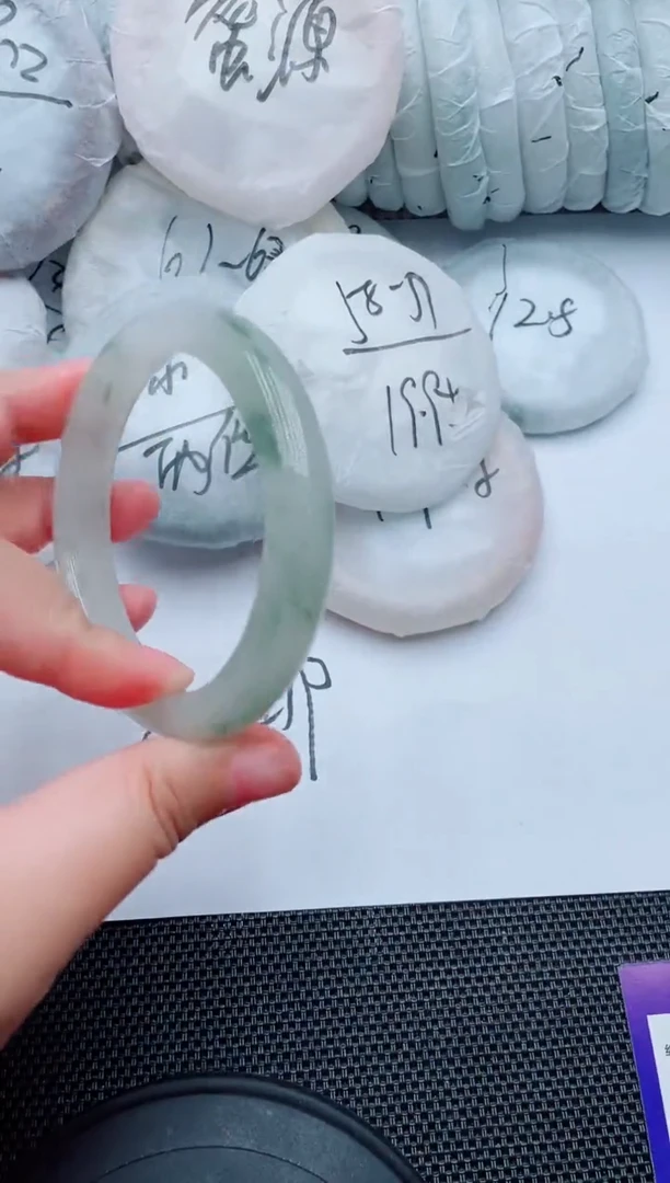 石英质玉手镯未镶嵌B6-59-60