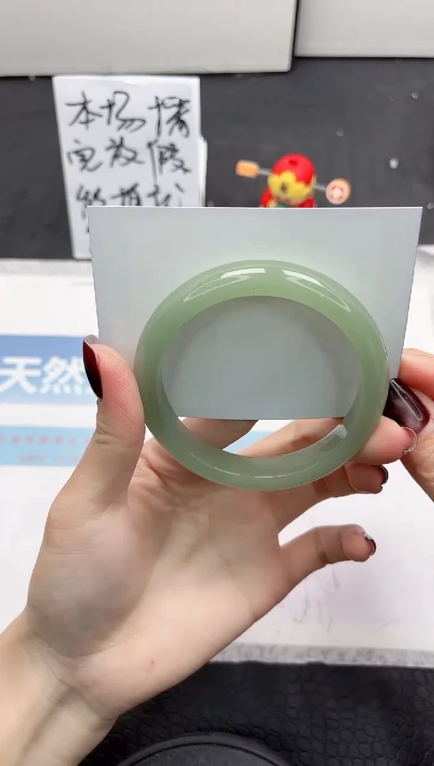 【闪购商品】石英质玉手镯未镶嵌L216-58.5