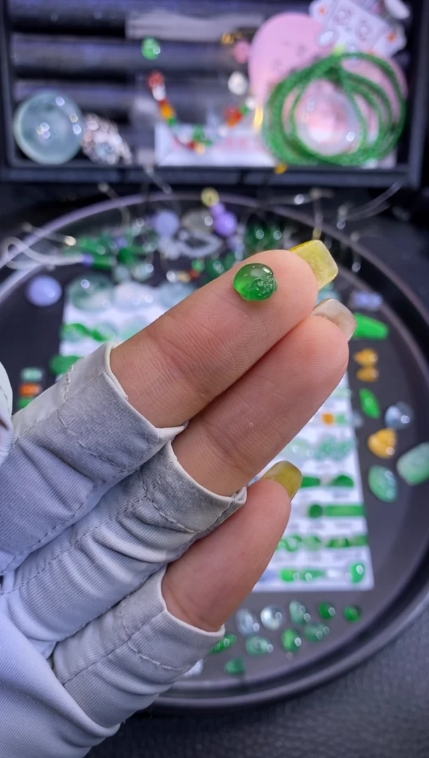 未镶嵌挂件翡翠金蟾