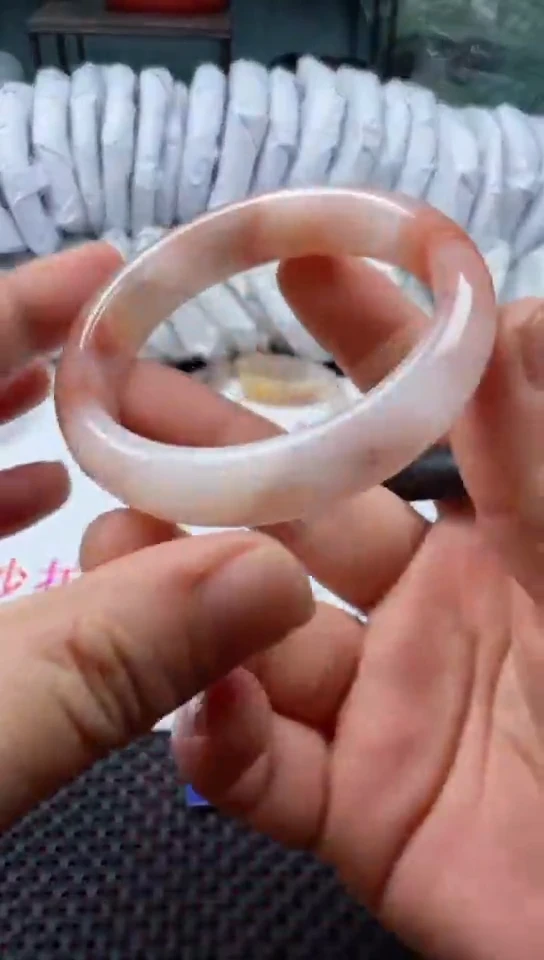 【闪购商品】石英质玉手镯未镶嵌300-58多样性发货看清圈口下单