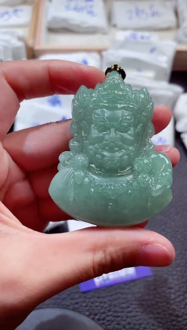 翡翠未镶嵌颈饰00008114