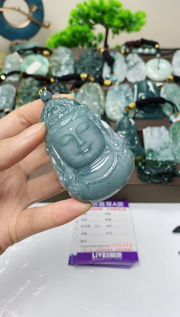 翡翠未镶嵌颈饰